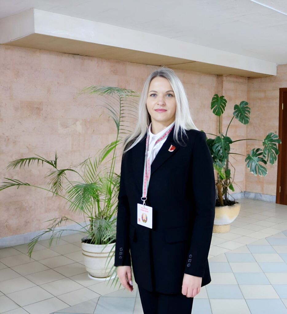 Елена Гвоздева